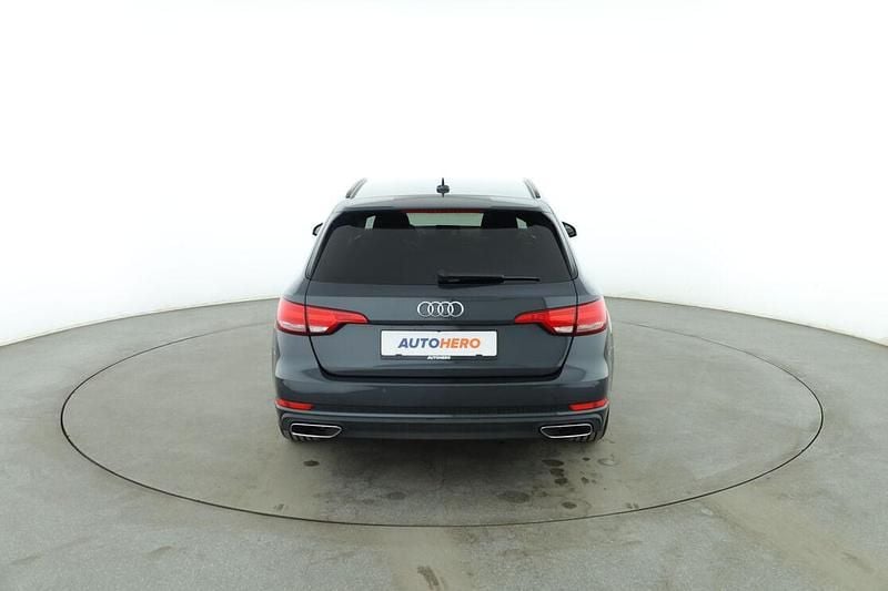 Gebraucht Audi A4 2019 Grau Kombi