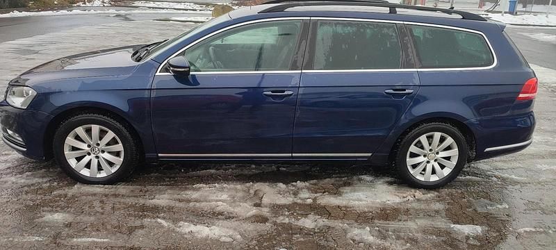 Gebraucht VW Passat Highline 160 PS (117 kW) 2011 Blau Kombi