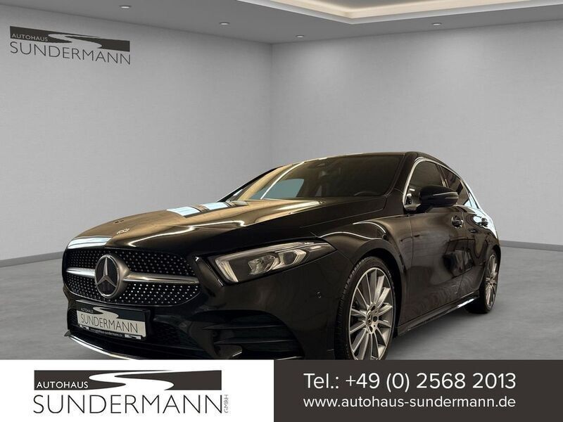 Schwarz Gebraucht 2018 Mercedes A250 AMG line Limousine | 24.949 € (Fairer Preis) - Bild 1/4
