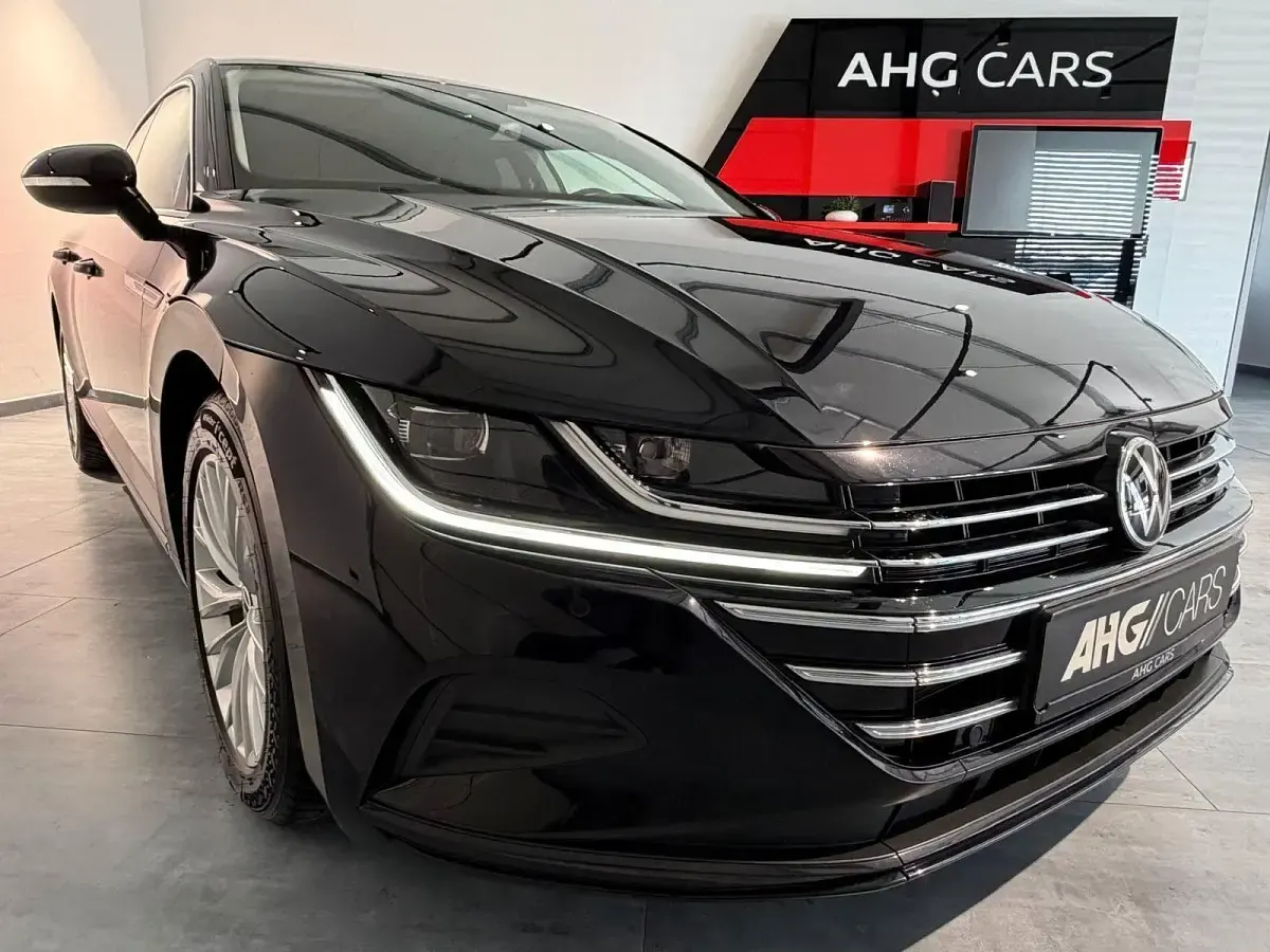 Gebraucht VW Arteon 150 PS (110 kW) 2023 Schwarz Kombi