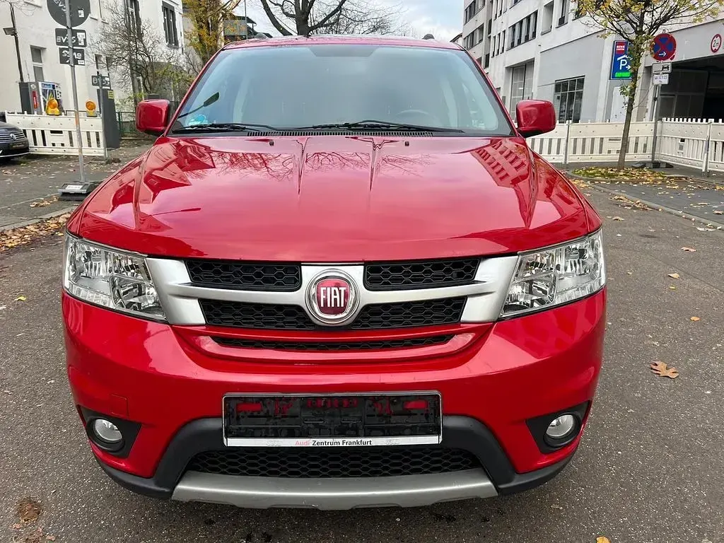 Gebraucht Fiat Freemont 170 PS (125 kW) 2015 Rot SUV