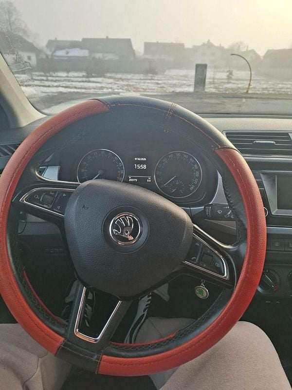 Gebraucht Skoda Fabia Ambition 90 PS (66 kW) 2016 Silber Kombi