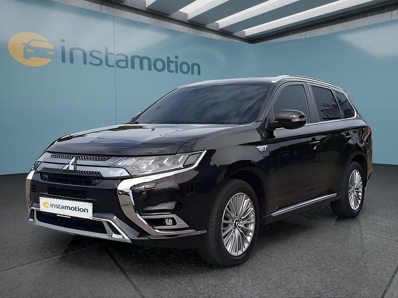 Schwarz Gebraucht 2020 Mitsubishi Outlander P-HEV SUV | 22.499 € (Fairer Preis) - Bild 1/4