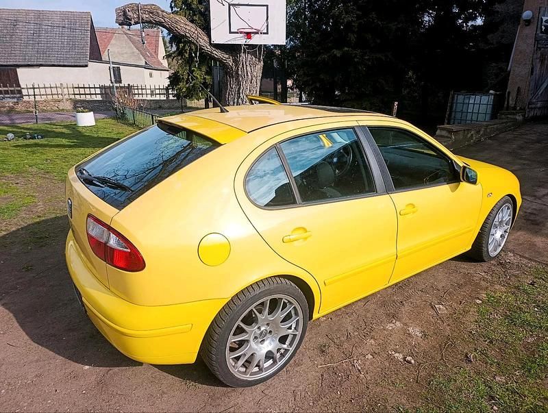 Gebraucht Seat Leon 180 PS (132 kW) 2001 Gelb Kleinwagen