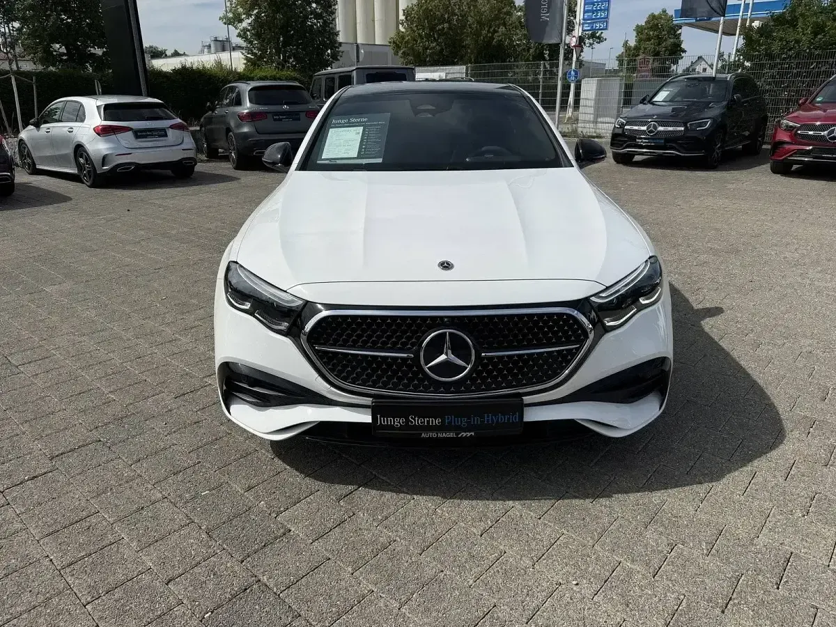 Gebraucht Mercedes E300 AMG 313 PS (230 kW) 2025 Andere Limousine