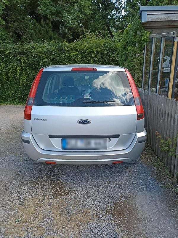 Gebraucht Ford Fusion 80 PS (58 kW) 2003 Silber Kleinwagen