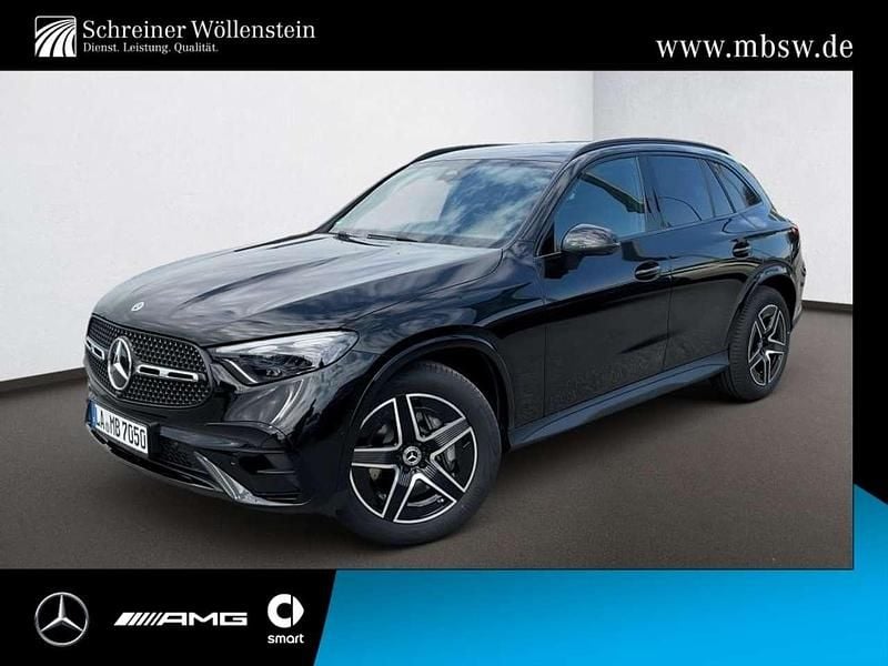 Metalliclack obsidianschwarz Gebraucht 2025 Mercedes GLC220 AMG SUV | 56.741 € (Superpreis) - Bild 1/4