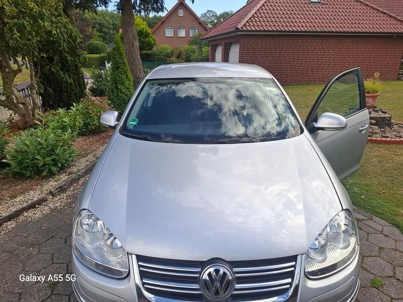 Silber Gebraucht 2008 VW Jetta Limousine | 3.500 € (Guter Preis) - Bild 1/4