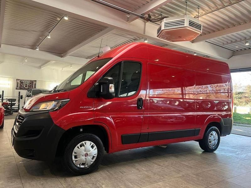 Gebraucht Fiat Ducato 120 PS (88 kW) 2019 Rot Van