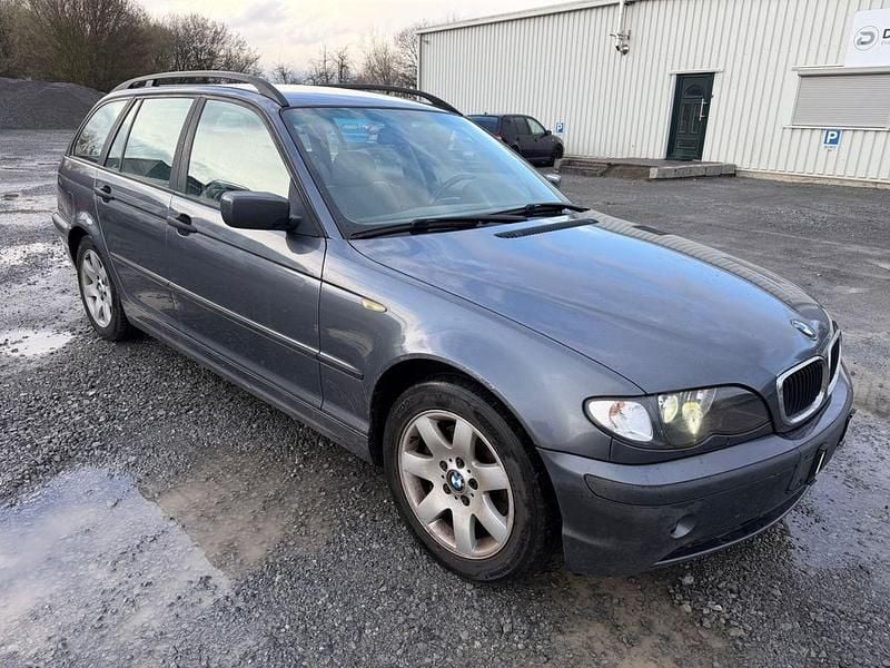 Second-hand BMW 320 150 CP (110 kW) 2001 Gri Break