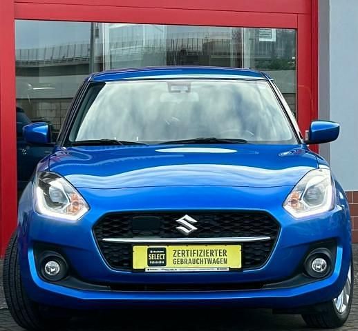 Gebraucht Suzuki Swift Comfort 83 PS (61 kW) 2021 Speedy blue metallic Kleinwagen