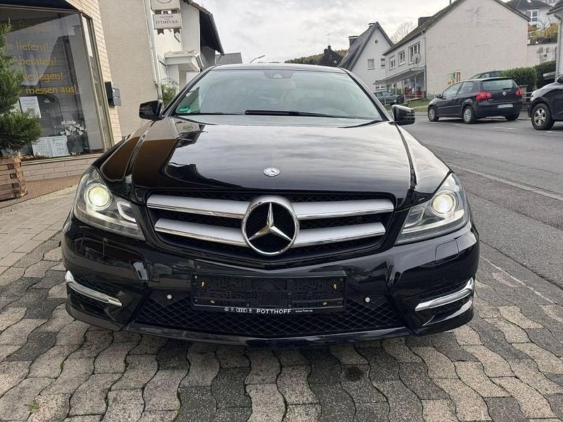 Gebraucht Mercedes C250 AMG 204 PS (150 kW) 2014 Schwarz Coupé