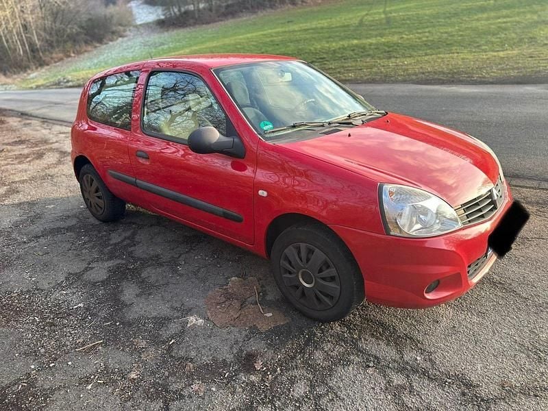 Rot Gebraucht 2009 Renault Clio II Kleinwagen | 1.550 € (Guter Preis) - Bild 1/4