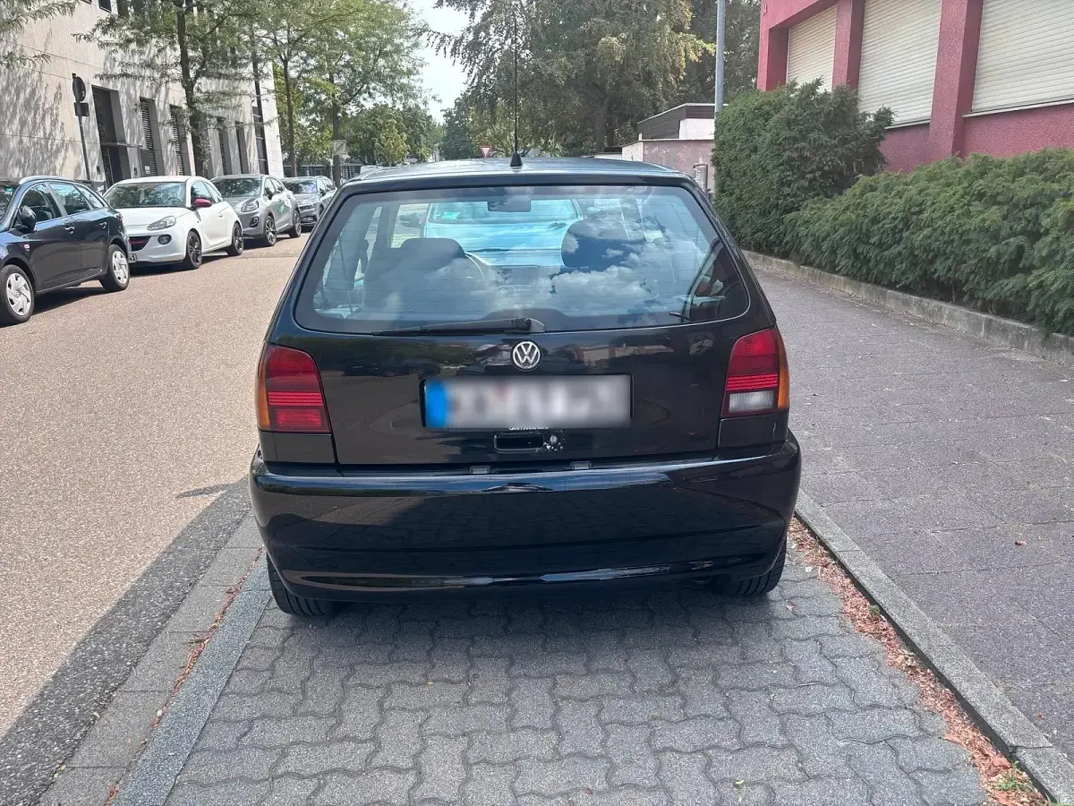 Gebraucht VW Polo 59 PS (43 kW) 2000 Schwarz Kleinwagen