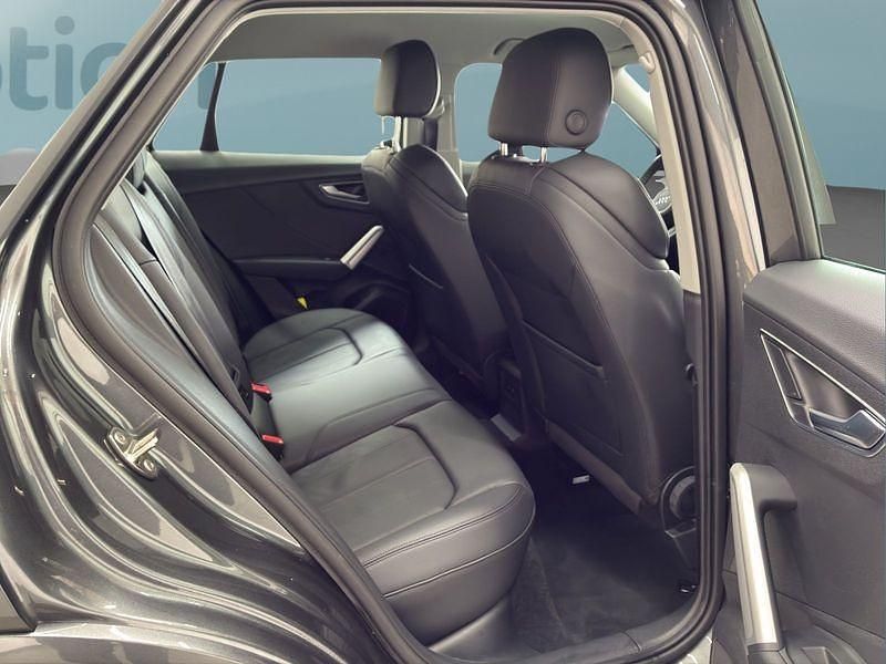 Gebraucht Audi Q2 S-Line 150 PS (110 kW) 2025 Grau SUV