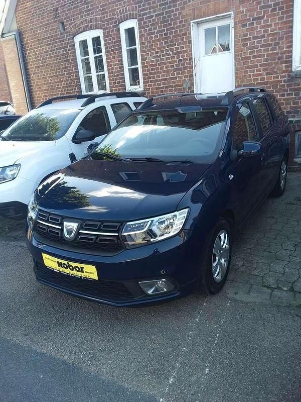 Marine blau Gebraucht 2017 Dacia Logan MCV Lauréate Kombi | 7.490 € (Fairer Preis) - Bild 1/4