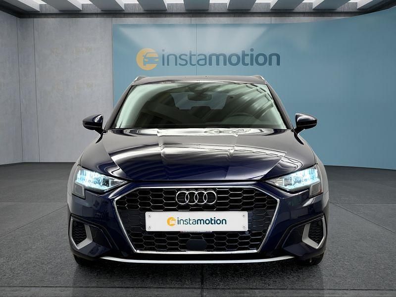 Gebraucht Audi A3 Sportback 110 PS (80 kW) 2022 Blau Kleinwagen