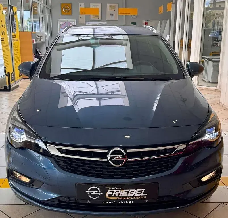 Gebraucht Opel Astra Active 125 PS (91 kW) 2017 Azur blau (m2) Kombi