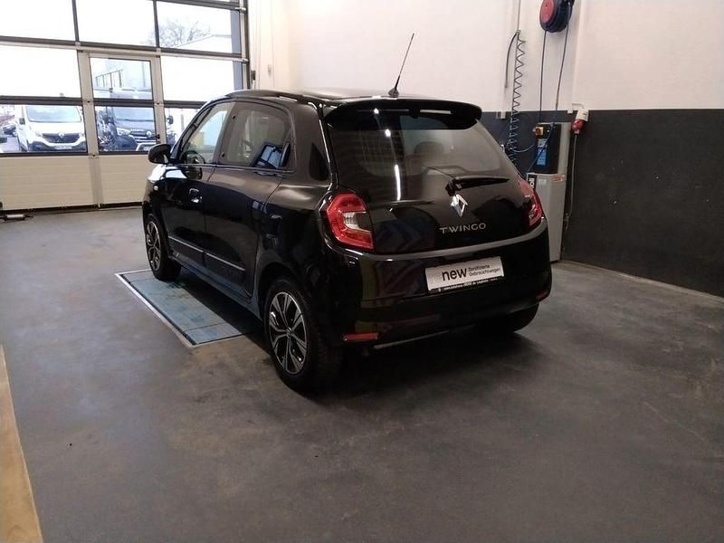 Gebraucht Renault Twingo SE 65 PS (47 kW) 2022 Blackpearlschwarz Kleinwagen