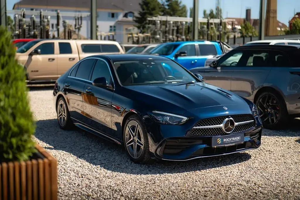 Gebraucht Mercedes 220 AMG line Plus 220 PS (161 kW) 2021 Blau Limousine