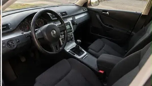 Gebraucht VW Passat 120 PS (88 kW) 2010 Braun Limousine