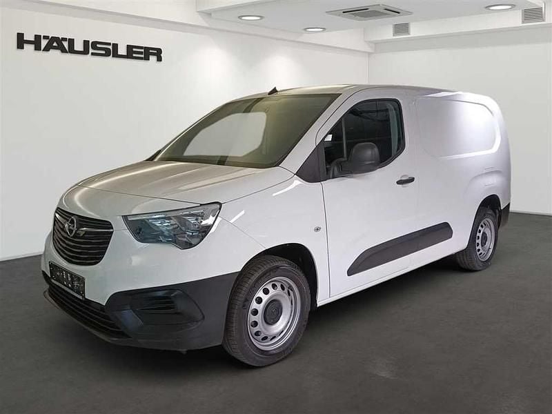 Weiß Gebraucht 2022 Opel Combo Edition Van / Kleinbus | 15.890 € (Guter Preis) - Bild 1/4