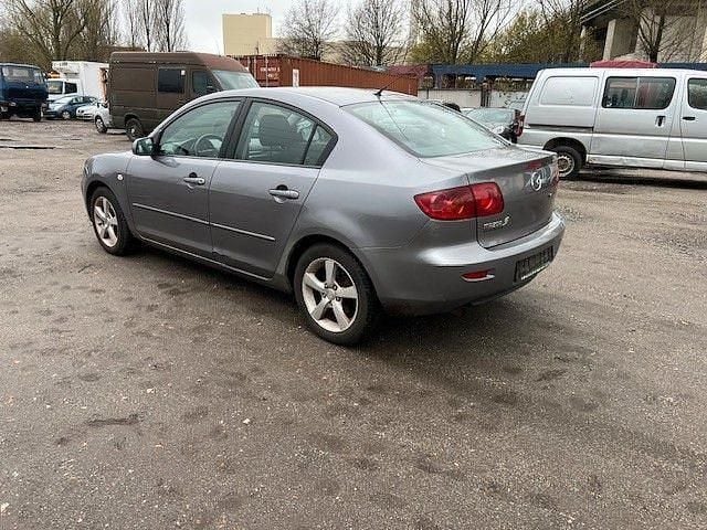 Gebraucht Mazda 3 Comfort 105 PS (77 kW) 2005 Grau Limousine