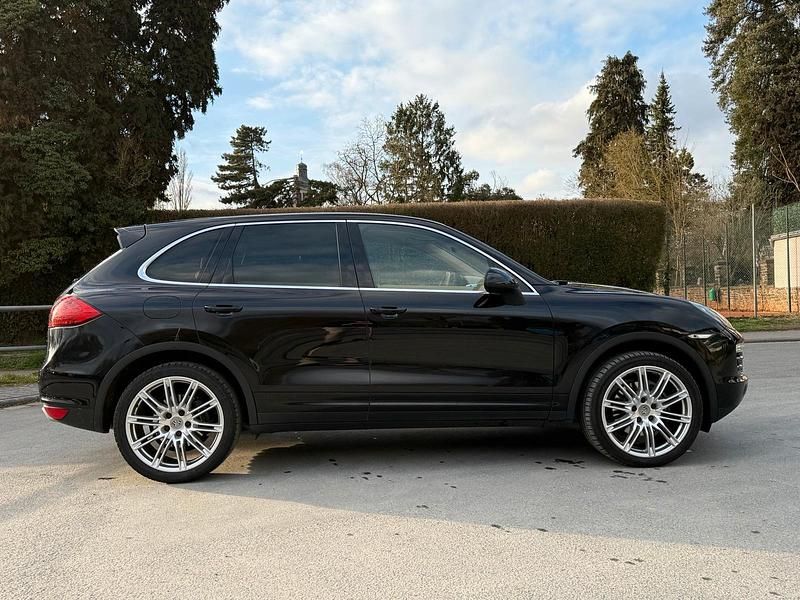 Gebraucht Porsche Cayenne Chrono 245 PS (180 kW) 2011 Schwarz SUV