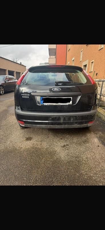 Gebraucht Ford Focus 101 PS (74 kW) 2005 Schwarz Kleinwagen