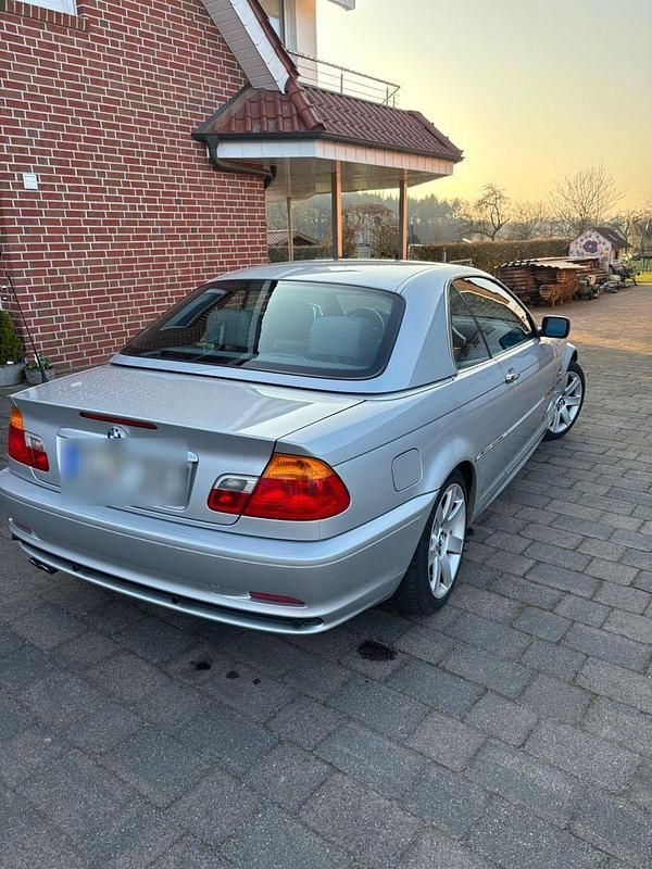Usata BMW 323 170 CV (125 kW) 2000 Argento Cabrio