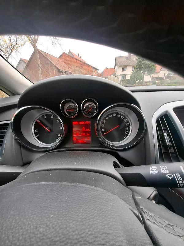 Gebraucht Opel Astra 110 PS (80 kW) 2015 Grau Kombi