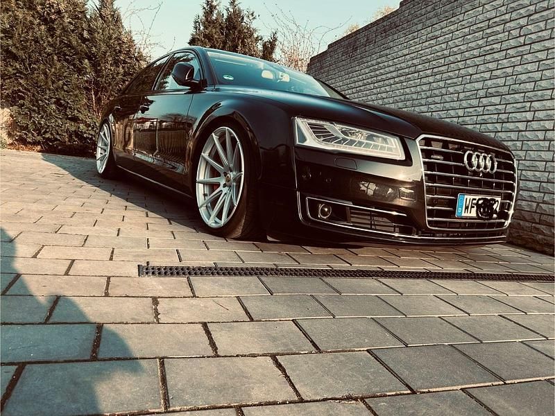 Schwarz Gebraucht 2013 Audi A8 Ambiente Limousine | 24.500 € (Fairer Preis) - Bild 1/4