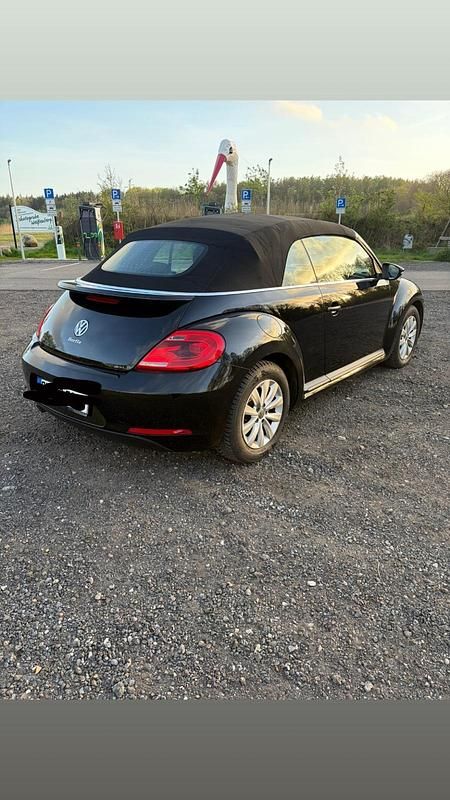 Usata VW Beetle 104 CV (76 kW) 2016 Nero Utilitaria