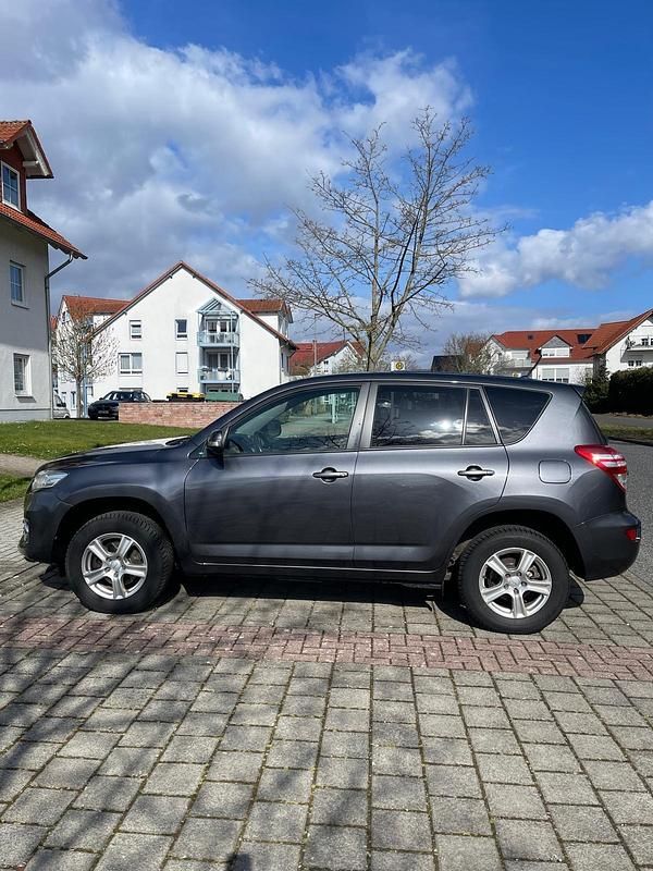 Gebraucht Toyota RAV4 160 PS (117 kW) 2011 Grau SUV