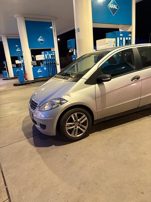 Gebraucht Mercedes A150 95 PS (69 kW) 2007 Silber Limousine