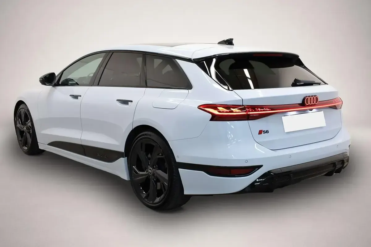 Gebraucht Audi S6 e-tron Comfort 369 kW (503 PS) 2025 Manufacturer Kombi