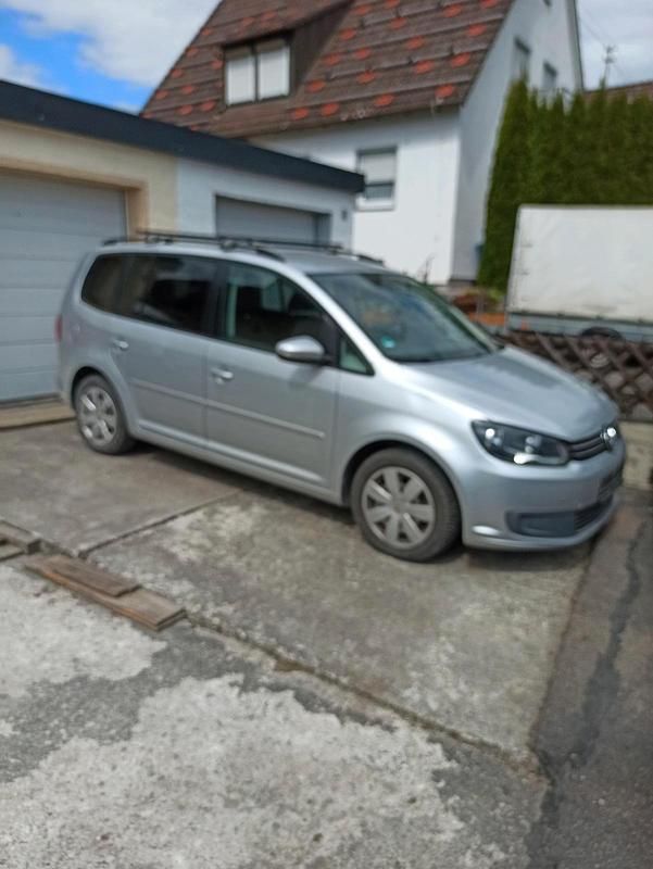 Silber Gebraucht 2011 VW Touran Van / Kleinbus | 3.500 € (Superpreis) - Bild 1/4