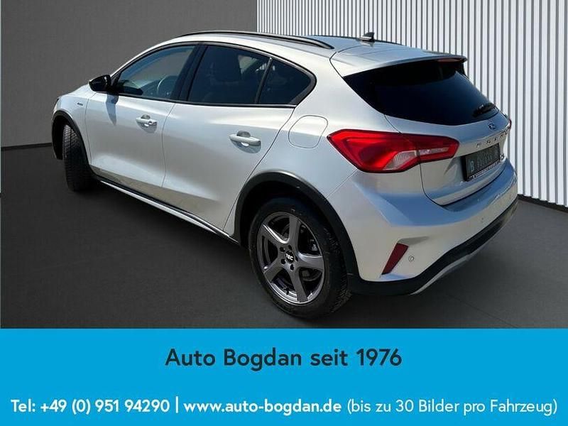 Gebraucht Ford Focus Active 125 PS (91 kW) 2021 Polar silber (metallic) Limousine