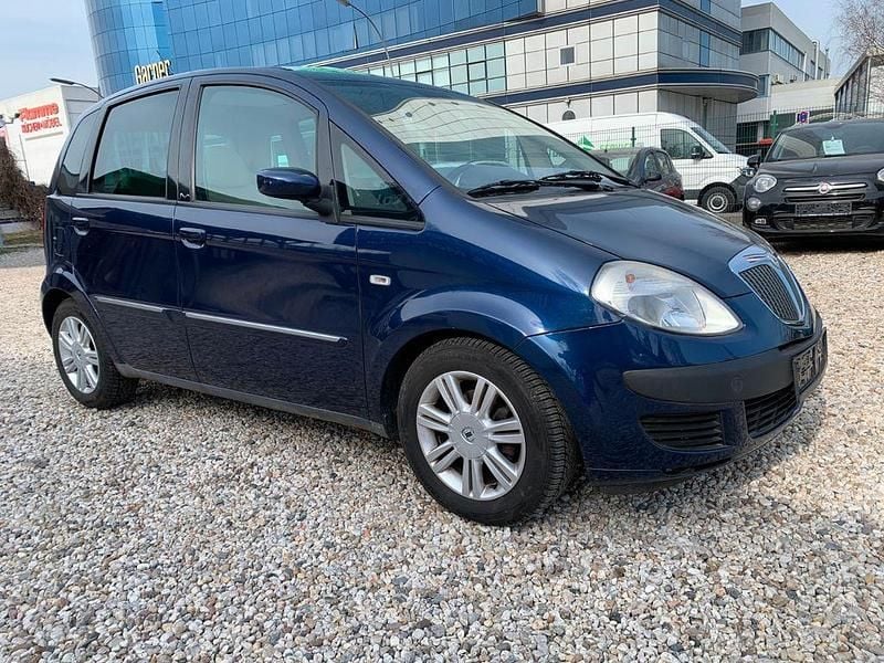 Gebraucht Lancia Musa 95 PS (69 kW) 2005 Braun Van / Kleinbus