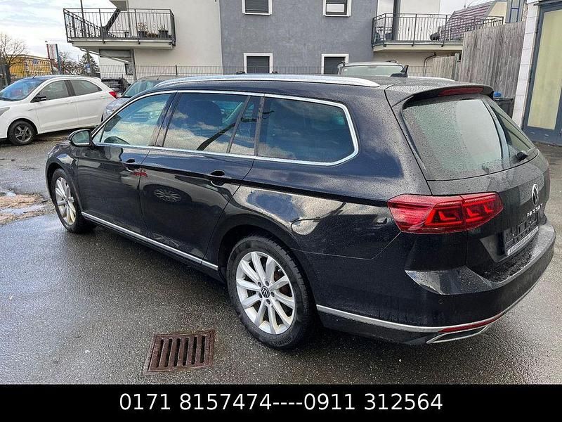Gebraucht VW Passat Elegance 150 PS (110 kW) 2021 Schwarz Kombi
