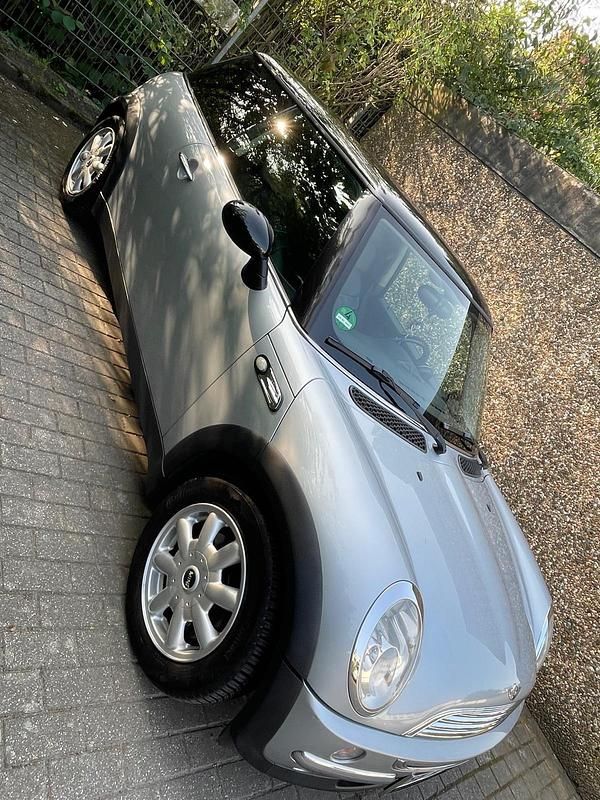 Silber Gebraucht 2003 Mini Cooper Coupé Coupé | 3.050 € (Fairer Preis) - Bild 1/4