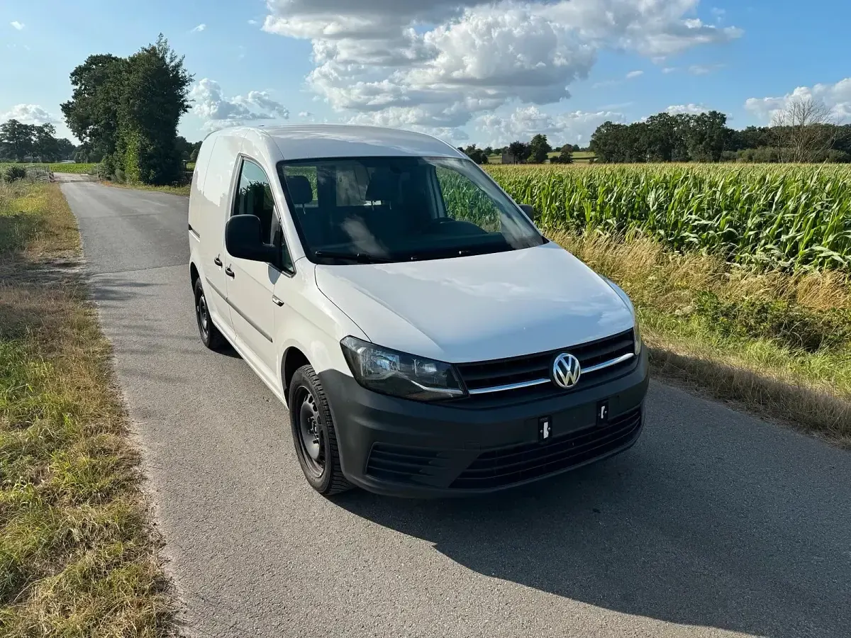 Gebraucht VW Caddy 102 PS (75 kW) 2018 Weiß Van / Kleinbus