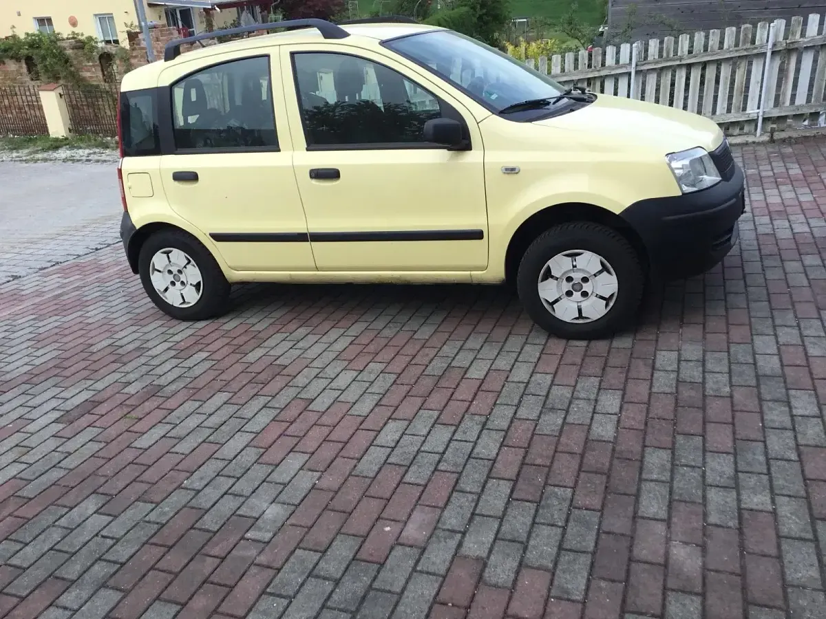 Gebraucht Fiat Panda 54 PS (39 kW) 2009 Gelb Kleinwagen