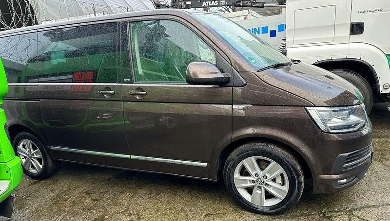 Gebraucht VW Multivan Generation Six 204 PS (150 kW) 2017 Braun Van