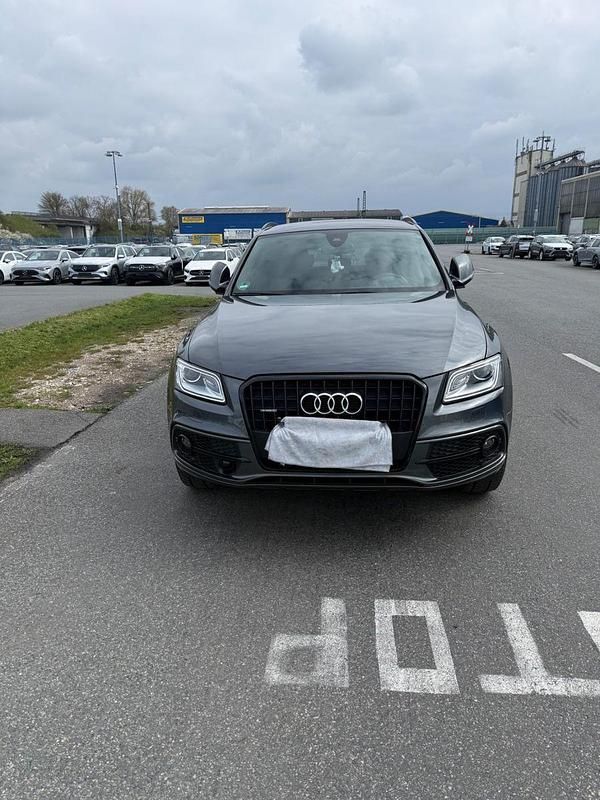 Gebraucht Audi Q5 Ambiente 163 PS (119 kW) 2015 Grau SUV