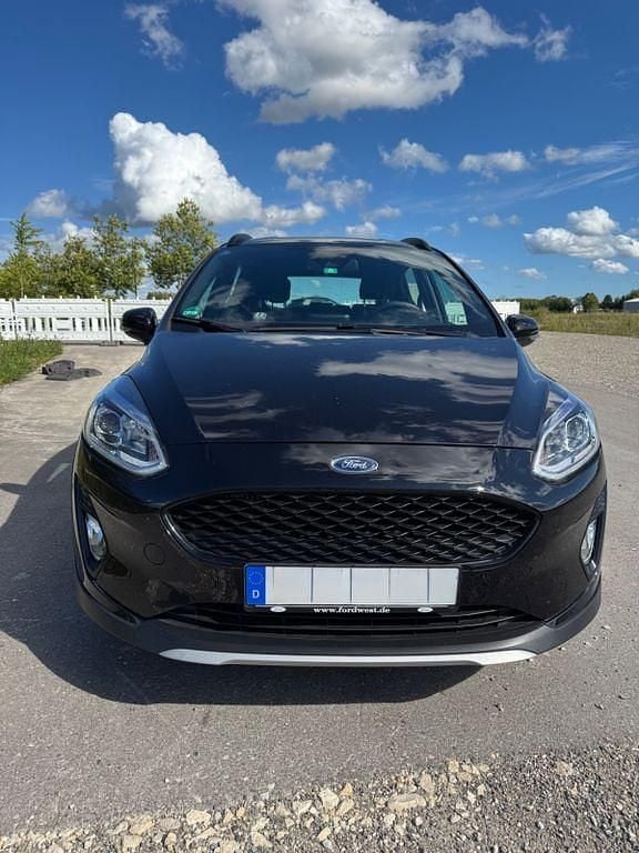 Schwarz Gebraucht 2020 Ford Fiesta Active Kleinwagen | 14.900 € (Fairer Preis) - Bild 1/4