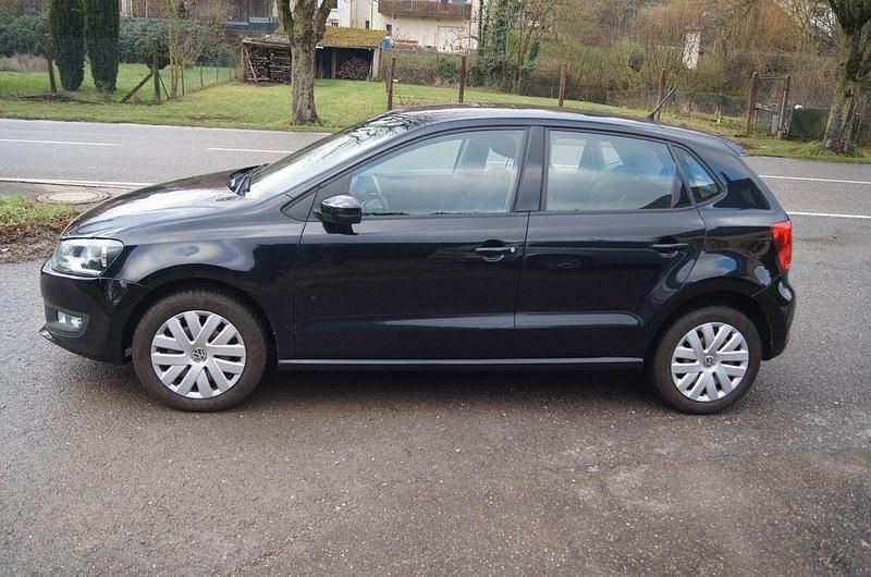 Schwarz Gebraucht 2014 VW Polo Comfortline Limousine | 6.300 € (Guter Preis) - Bild 1/4