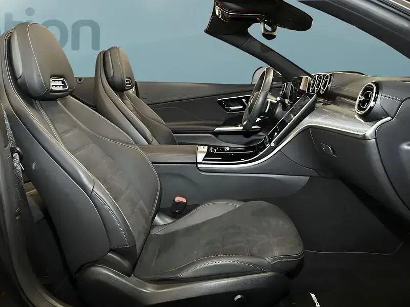 Gebraucht Mercedes CLE220 197 PS (144 kW) 2025 Grau Cabrio