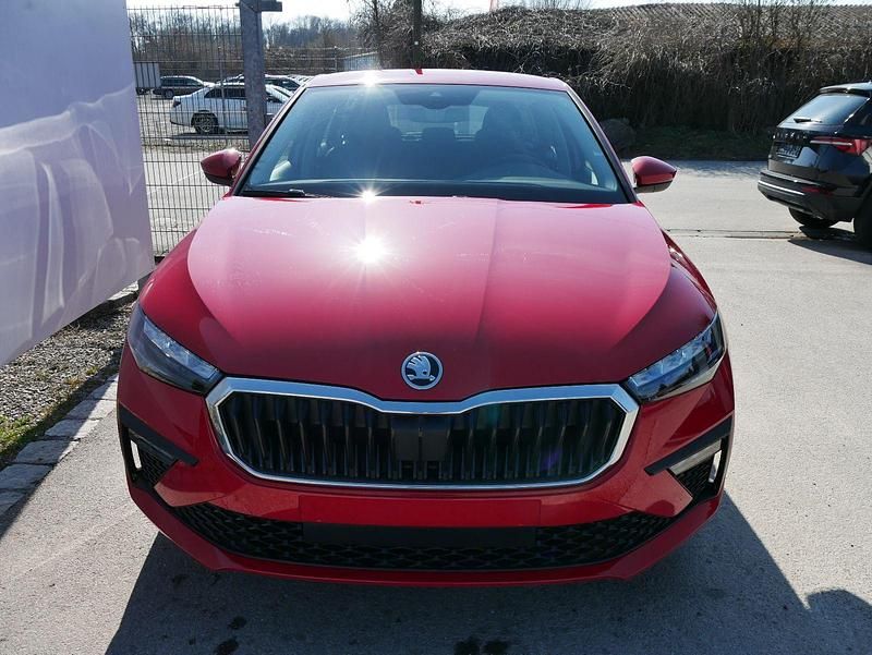 Neu Skoda Scala Selection 2026 Velvetrot metallic Kleinwagen