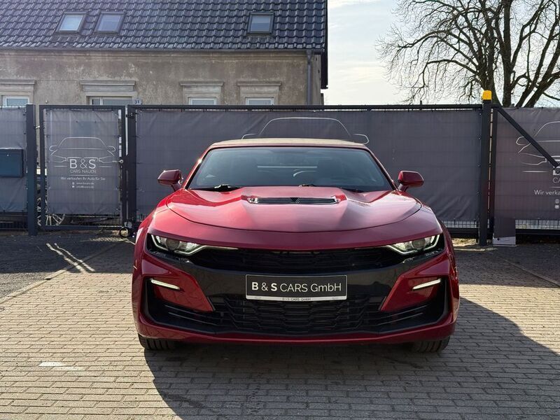 Rot Gebraucht 2019 Chevrolet Camaro Sport Cabrio | 34.900 € - Bild 1/4